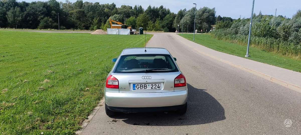 Audi A3, 1.6 l., Хэтчбек