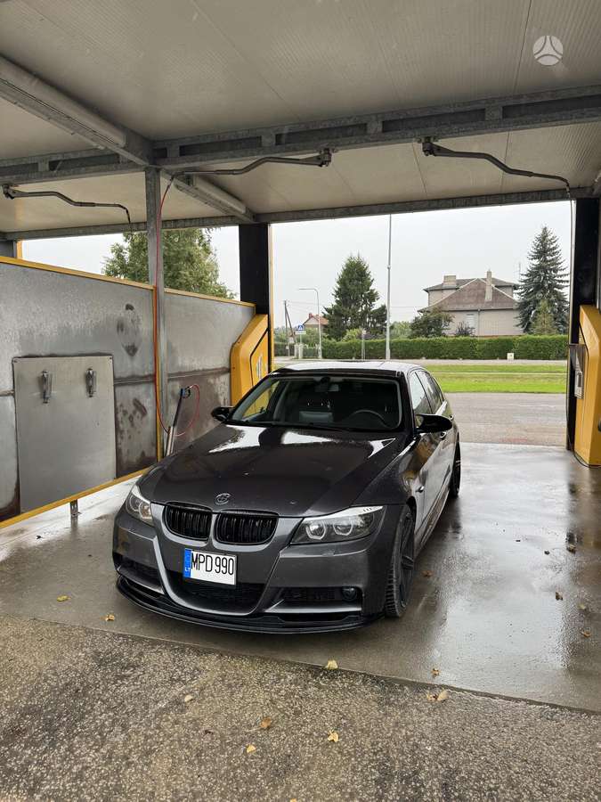 BMW 325, 2.5 l., Седан