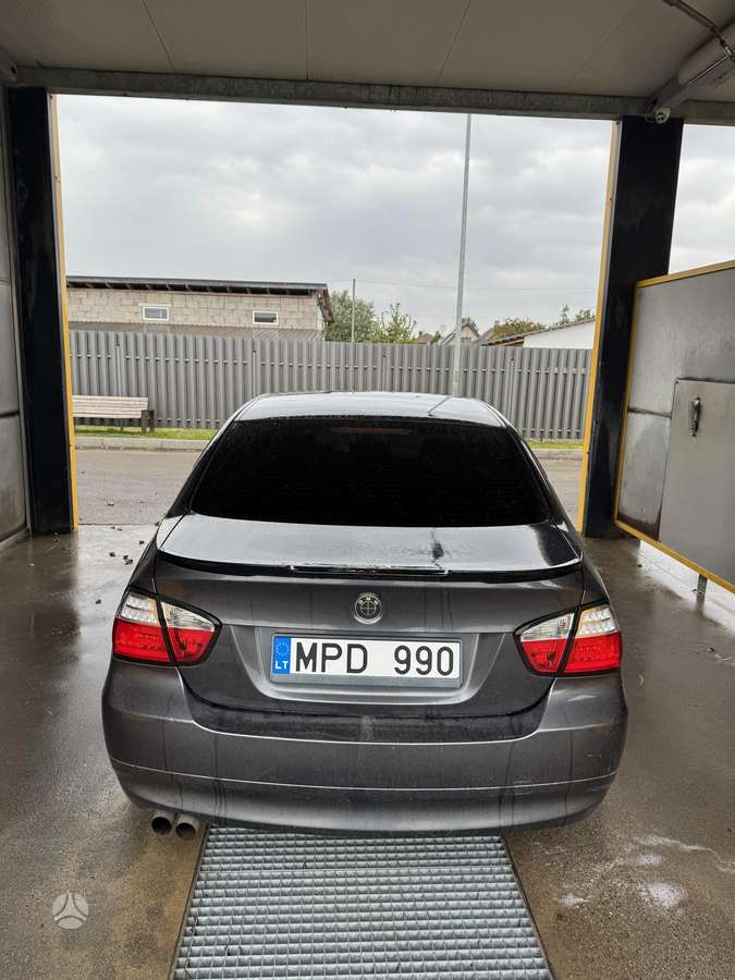 BMW 325, 2.5 l., Седан