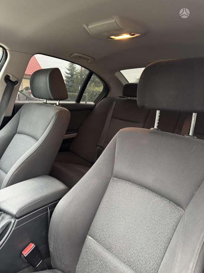 BMW 325, 2.5 l., Седан