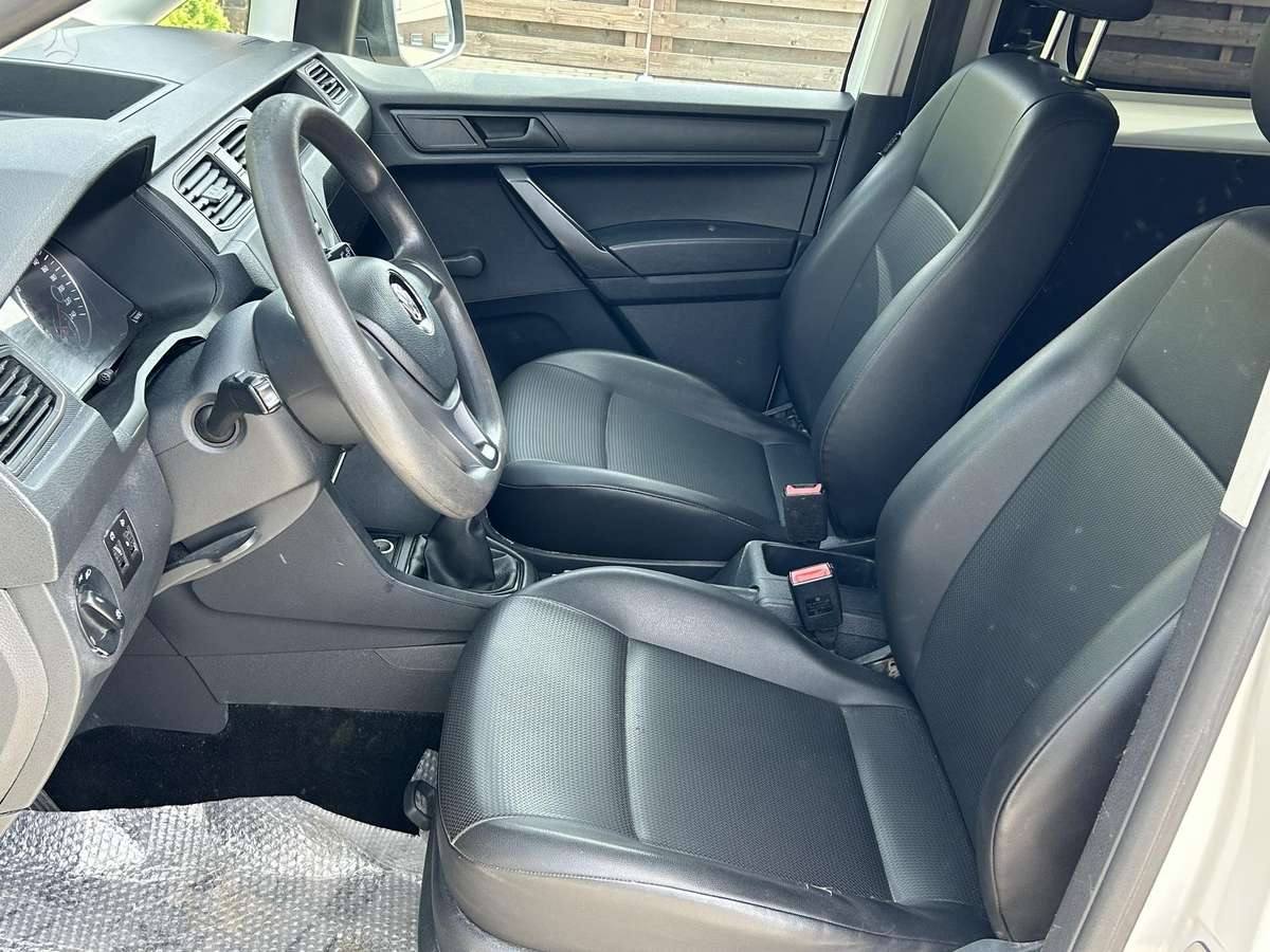 Volkswagen Caddy Maxi - 11