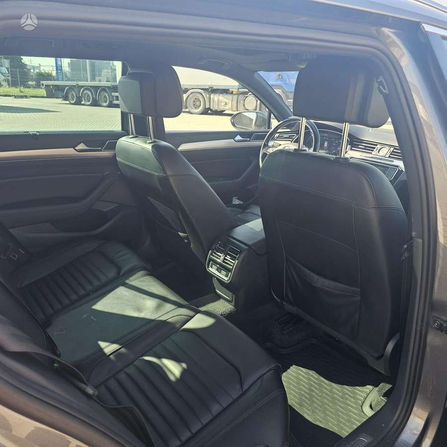 Volkswagen Passat - 7