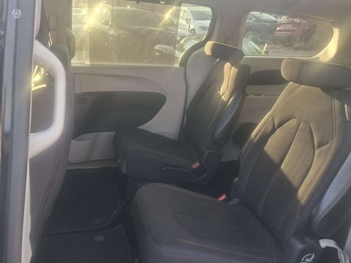 Chrysler Pacifica, 3.6 l., Минивэн