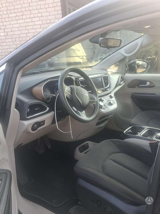 Chrysler Pacifica, 3.6 l., Минивэн