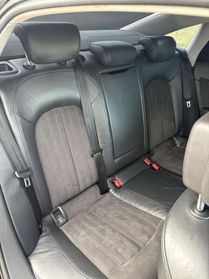 Audi A6, 3.0 l., Седан