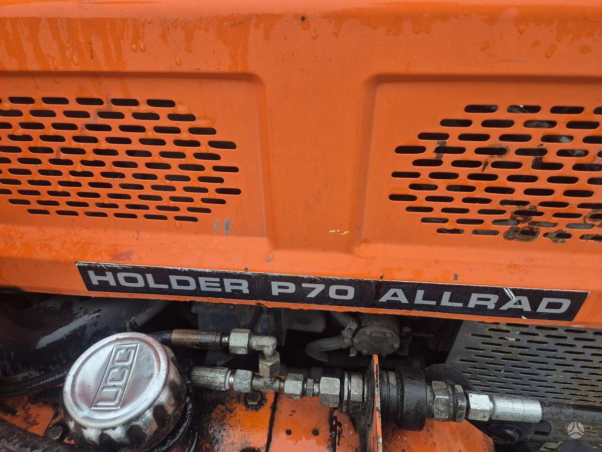 Holder P70c-460, traktoriai