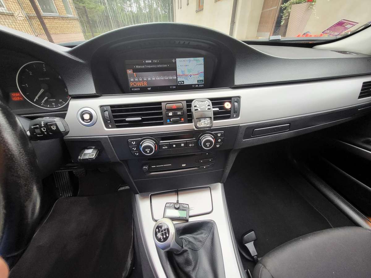 BMW 320, 2.0 l., Универсал
