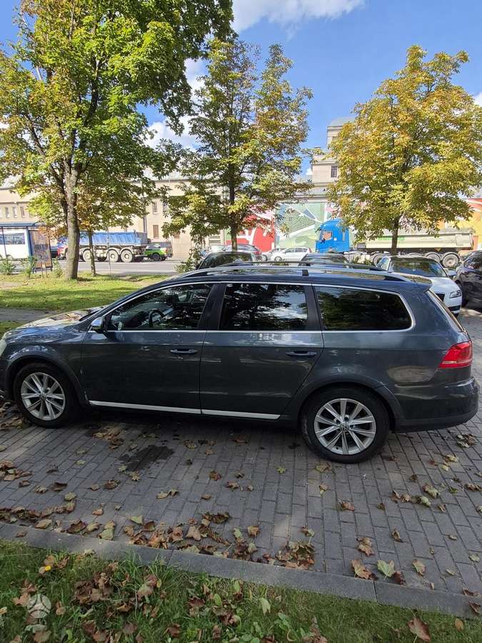 Volkswagen Passat Alltrack - 10