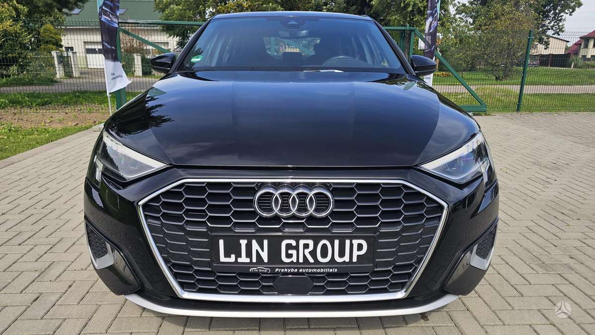 Audi A3, 1.0 l., Седан
