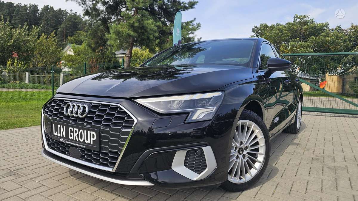 Audi A3, 1.0 l., Седан