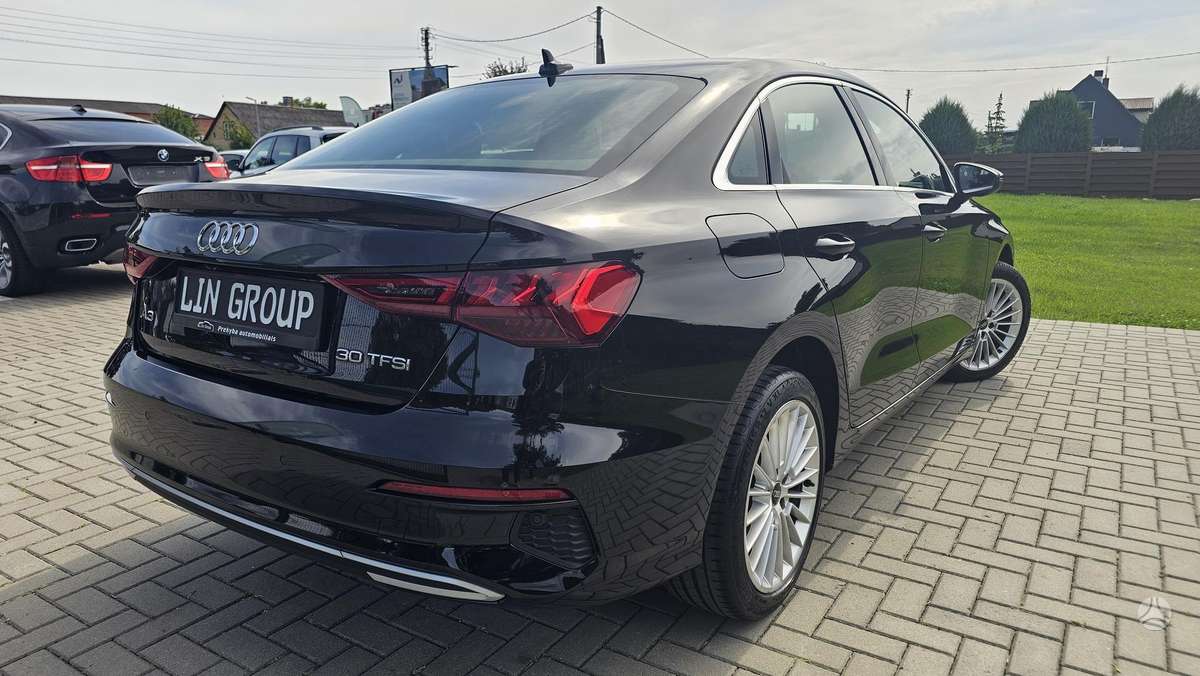 Audi A3, 1.0 l., Седан