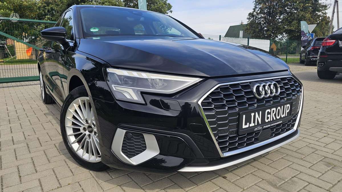 Audi A3, 1.0 l., Седан