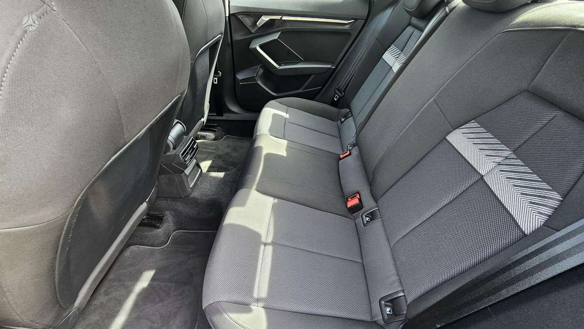 Audi A3, 1.0 l., Седан