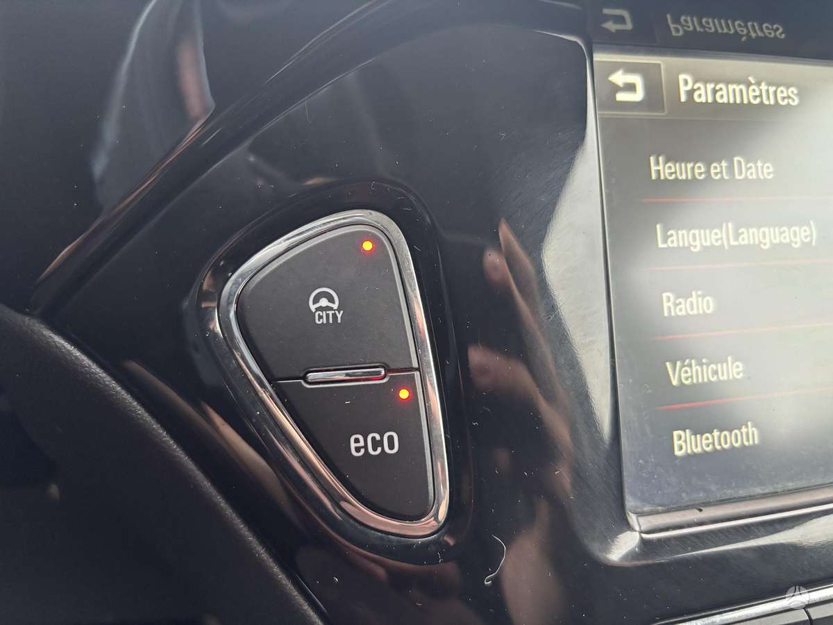 Opel Adam, 1.4 l., hatchback