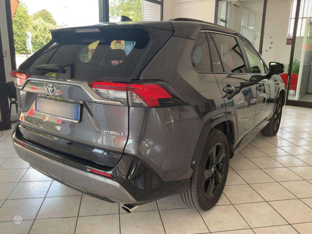 Toyota RAV4 - 4
