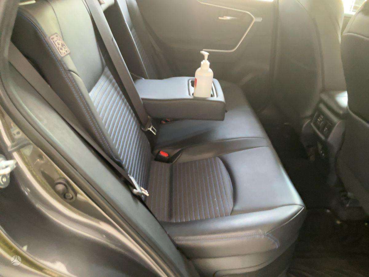 Toyota RAV4 - 12