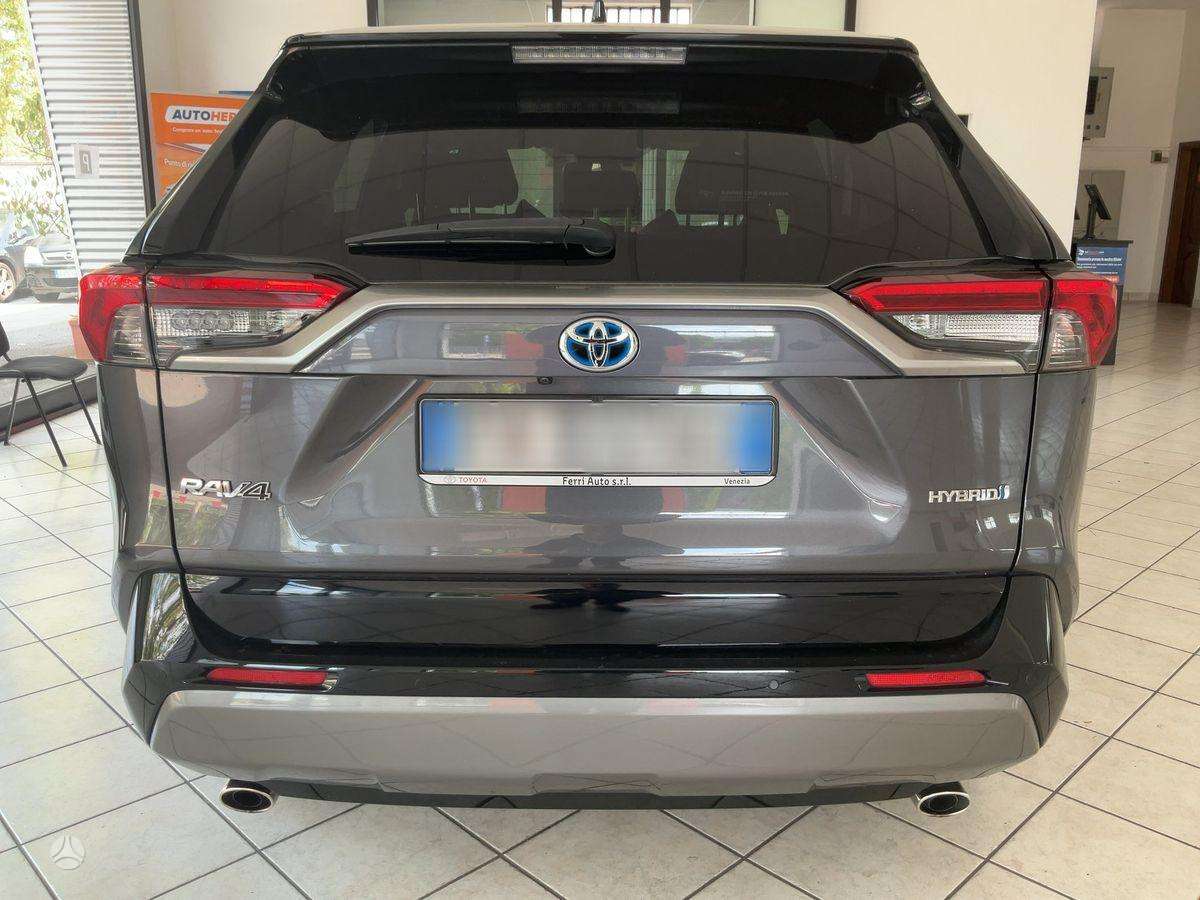 Toyota RAV4 - 5