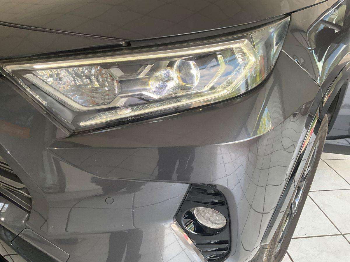 Toyota RAV4 - 6