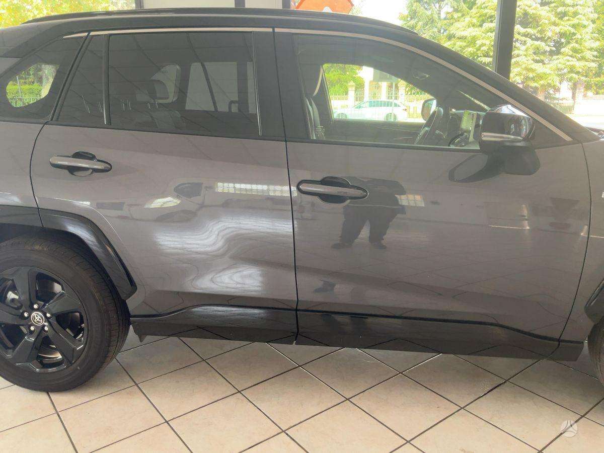 Toyota RAV4 - 10