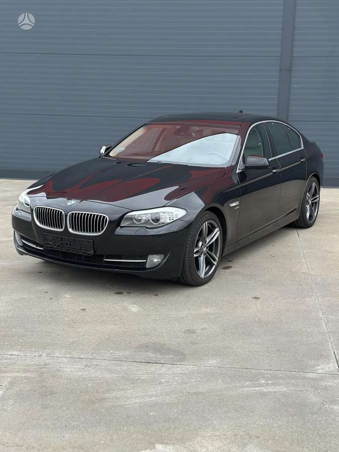 BMW 530, 3.0 l., Седан