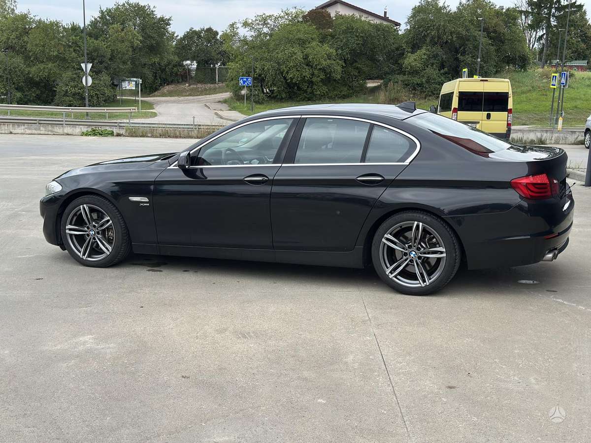 BMW 530, 3.0 l., Седан