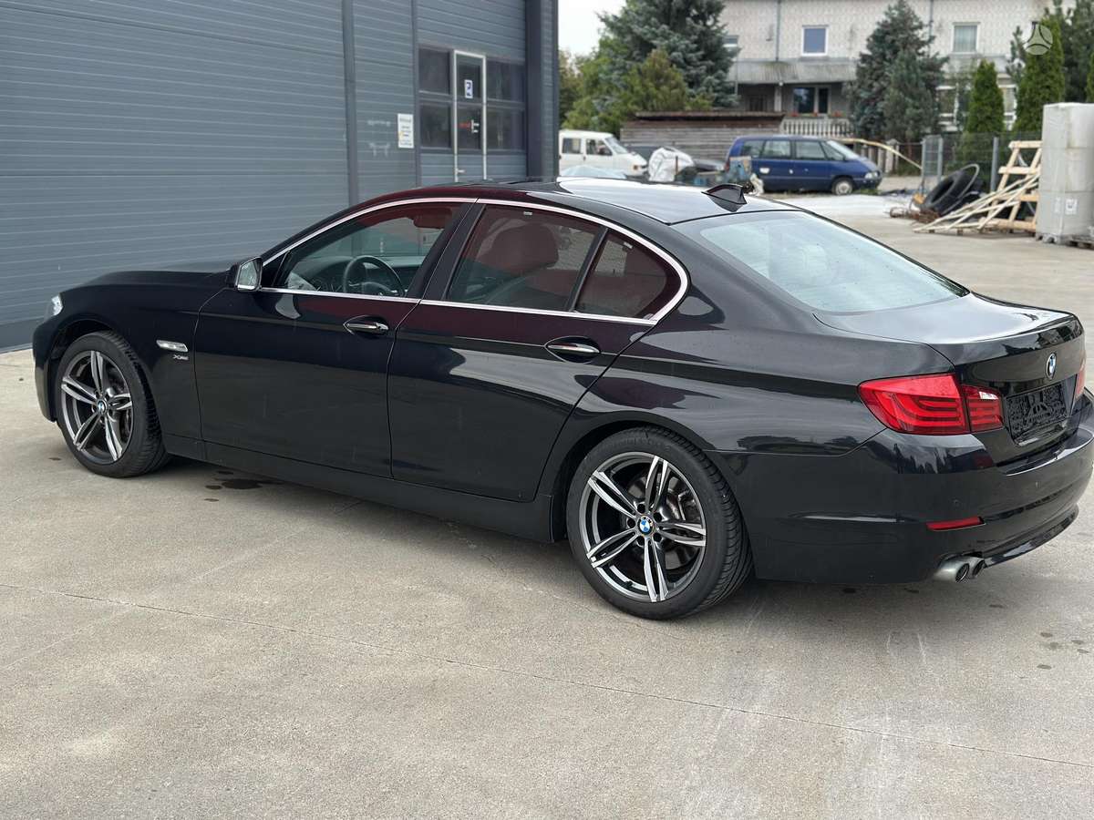 BMW 530, 3.0 l., Седан