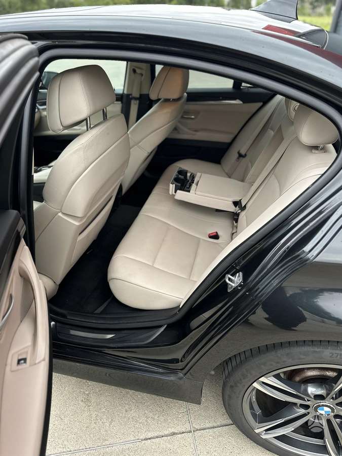 BMW 530, 3.0 l., Седан