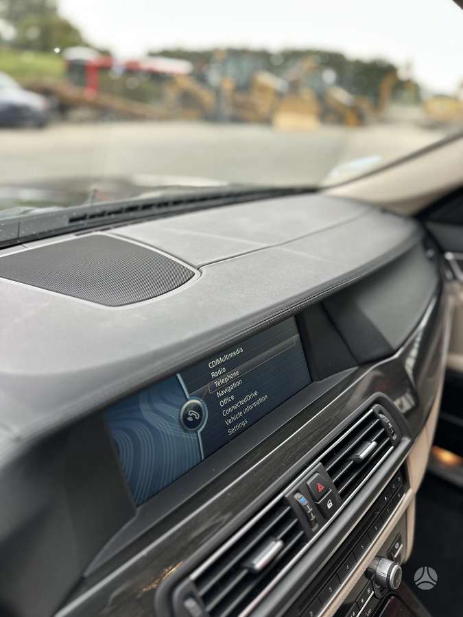 BMW 530, 3.0 l., Седан