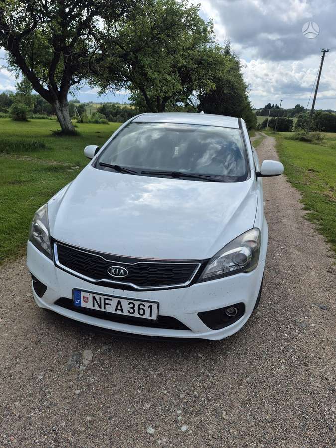 Kia Ceed, 1.6 l., Хэтчбек