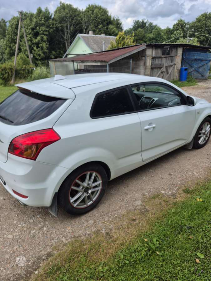 Kia Ceed, 1.6 l., Хэтчбек