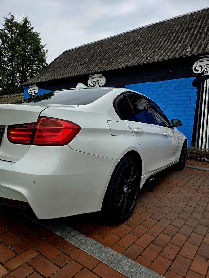 BMW 320, 2.0 l., Седан
