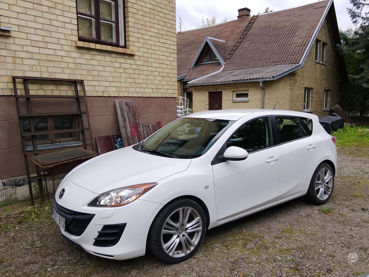 Mazda 3, 1.6 l., Хэтчбек