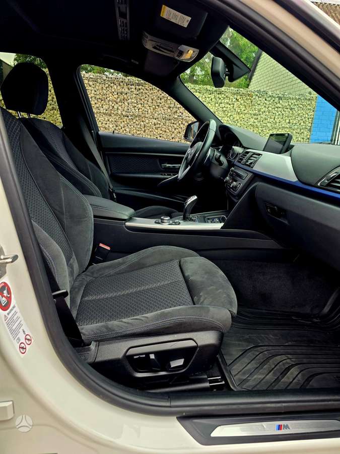 BMW 320, 2.0 l., Седан