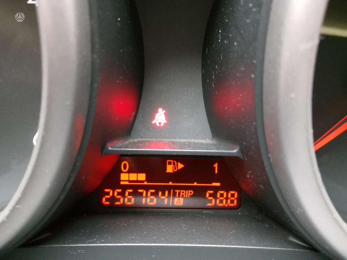 Mazda 3, 1.6 l., Хэтчбек