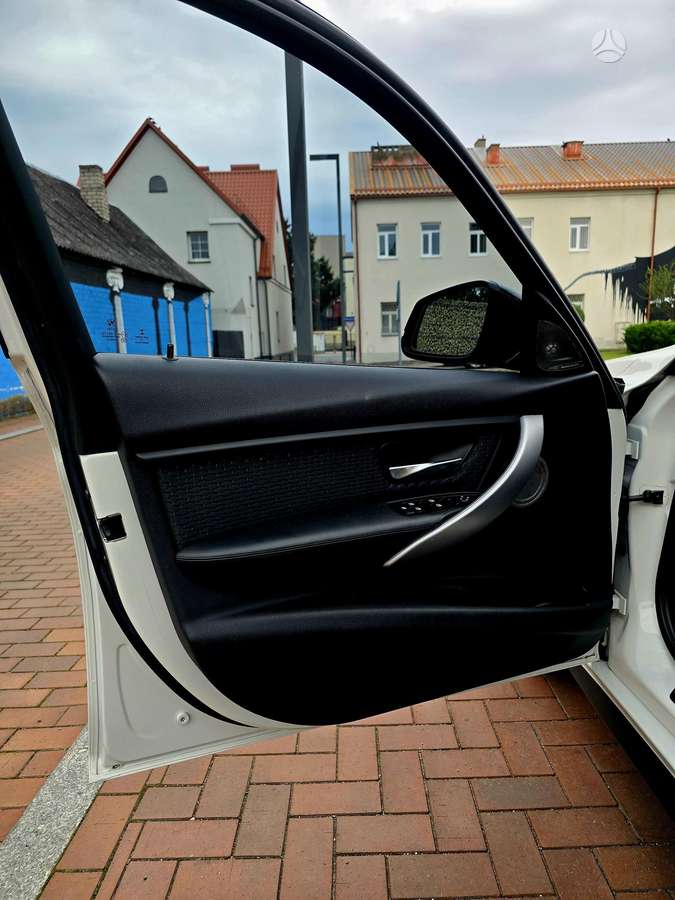 BMW 320, 2.0 l., Седан