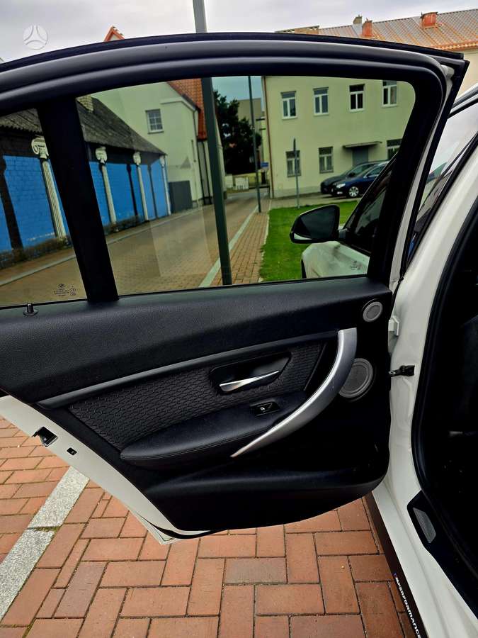 BMW 320, 2.0 l., Седан