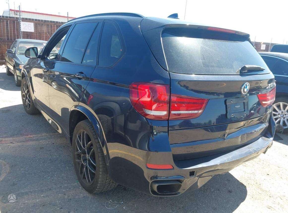 BMW X5, 3.0 l., off-road / crossover