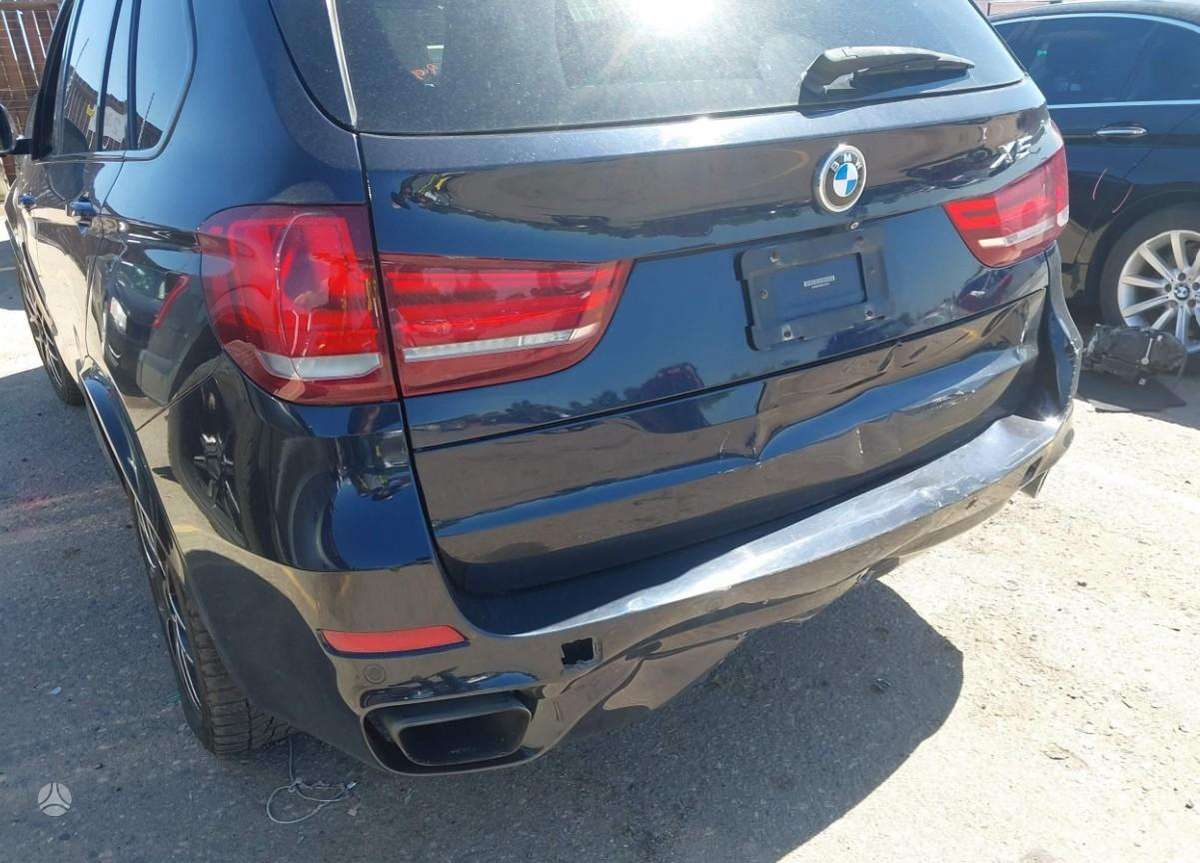 BMW X5, 3.0 l., off-road / crossover