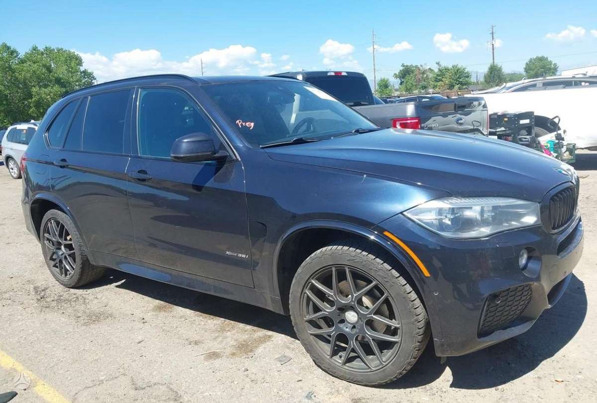 BMW X5, 3.0 l., off-road / crossover