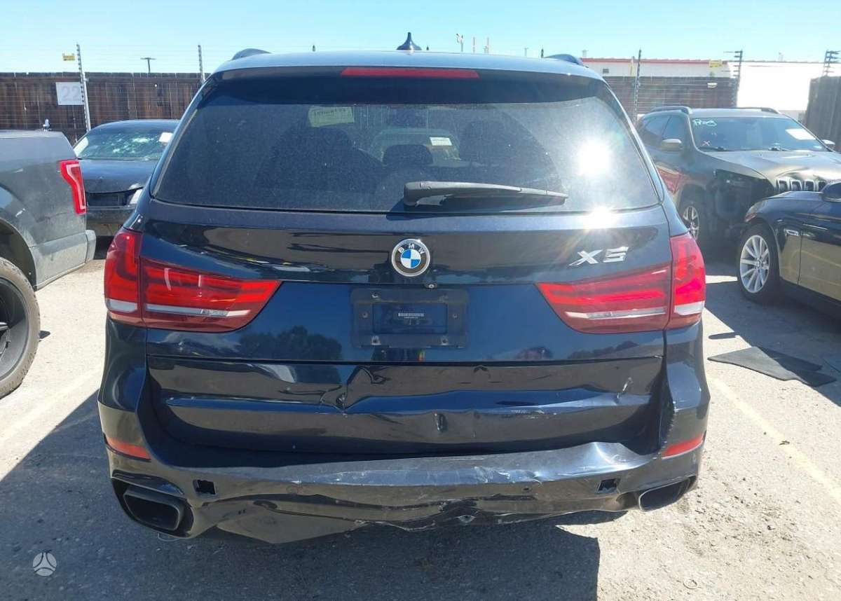 BMW X5, 3.0 l., off-road / crossover