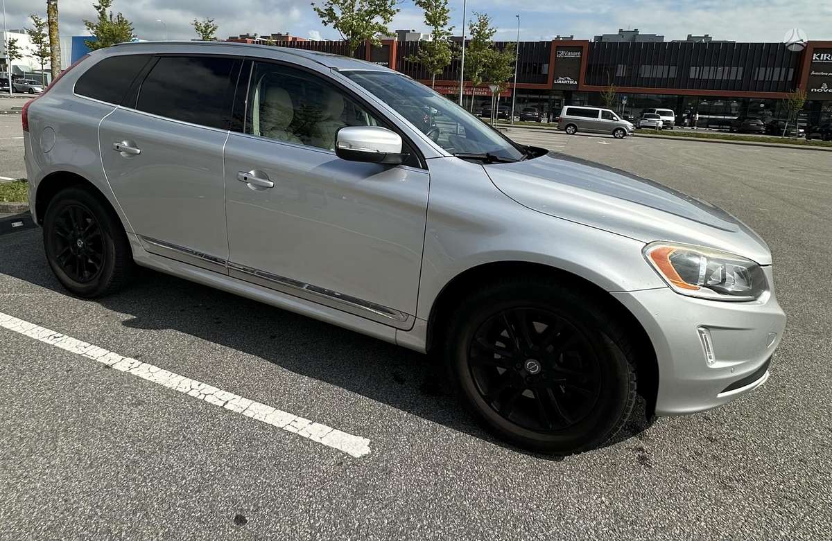 Volvo XC60 - 2