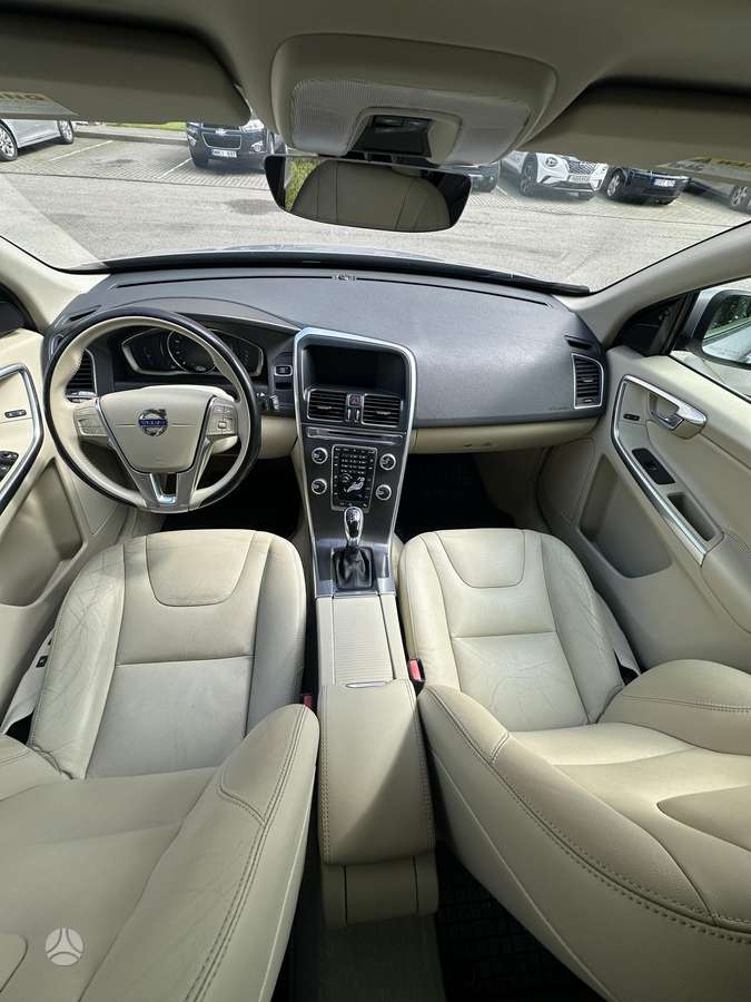 Volvo XC60 - 8