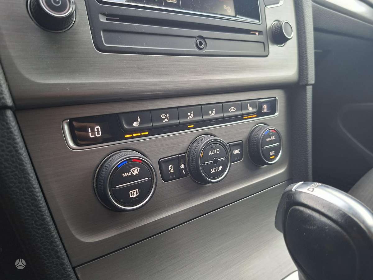 Volkswagen Golf, 1.6 l., Универсал