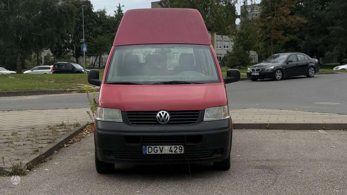 Volkswagen Transporter - 2