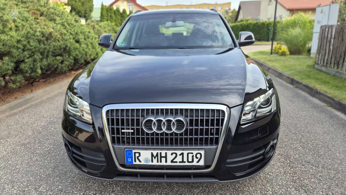 Audi Q5, 2.0 l., Внедорожник / Кроссовер