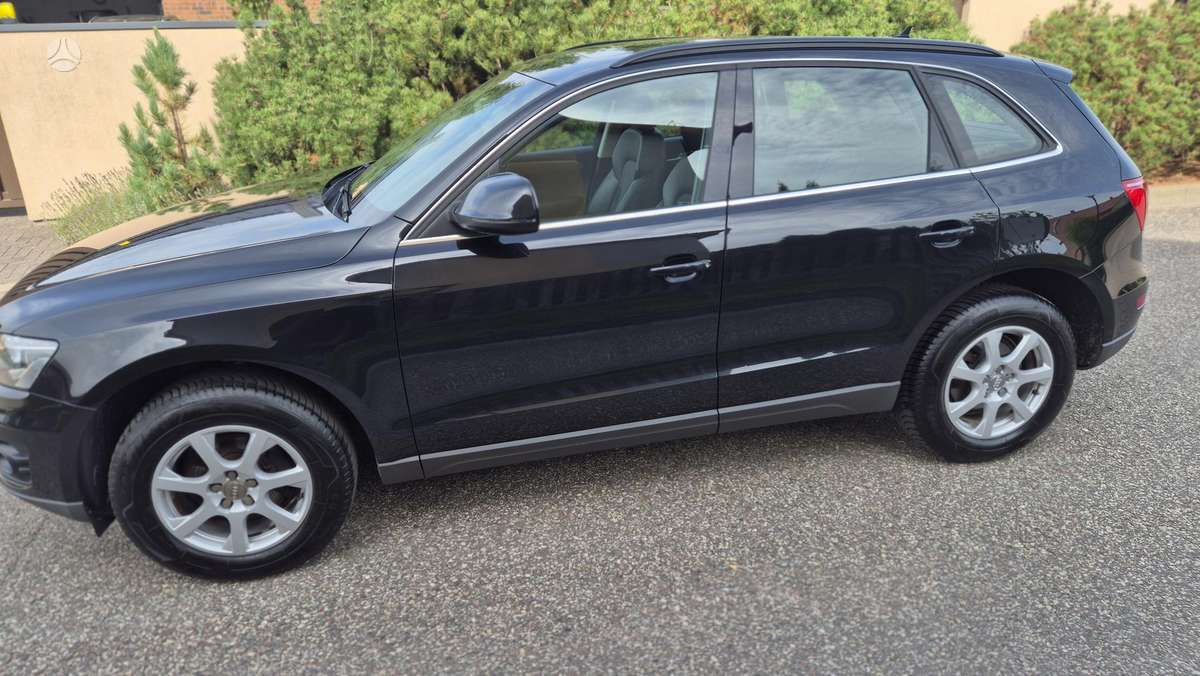 Audi Q5, 2.0 l., Внедорожник / Кроссовер