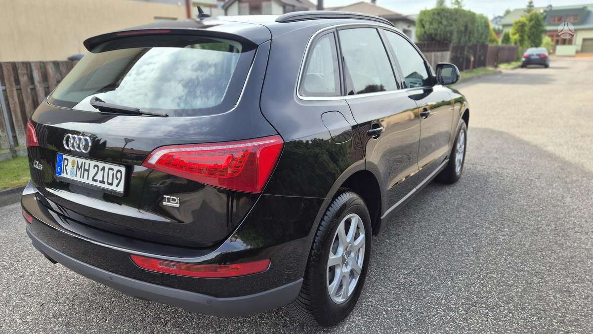 Audi Q5, 2.0 l., Внедорожник / Кроссовер