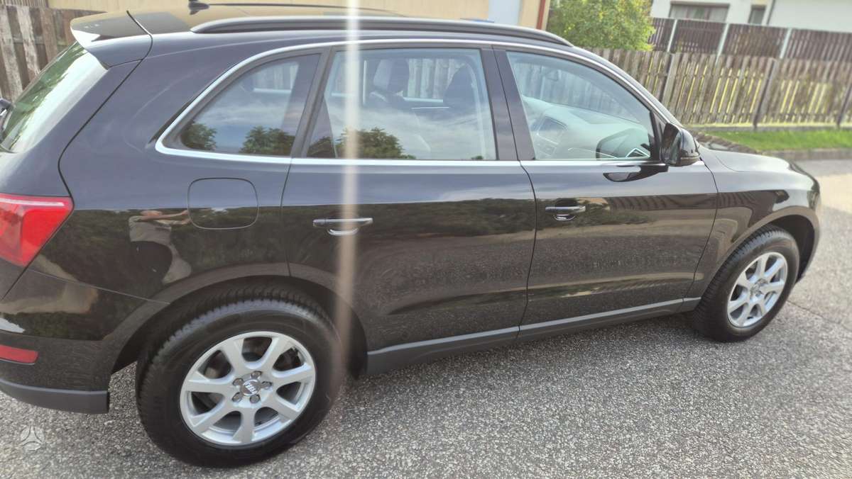 Audi Q5, 2.0 l., Внедорожник / Кроссовер