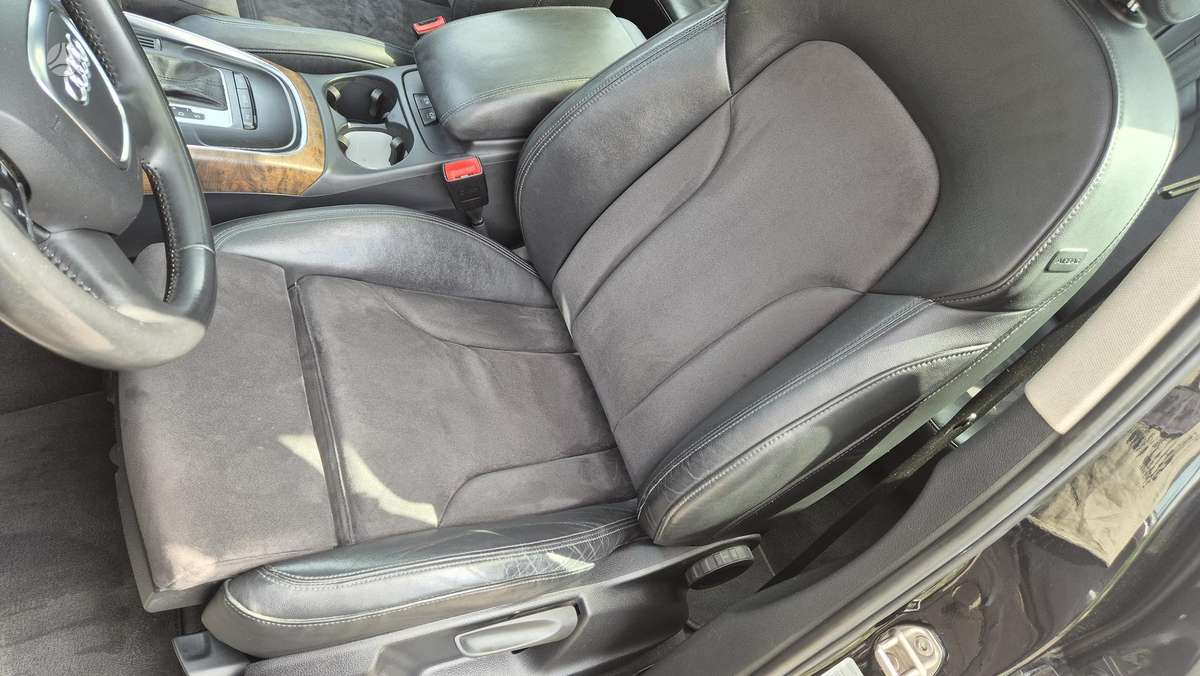 Audi Q5, 2.0 l., Внедорожник / Кроссовер