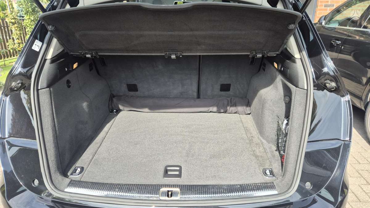 Audi Q5, 2.0 l., Внедорожник / Кроссовер